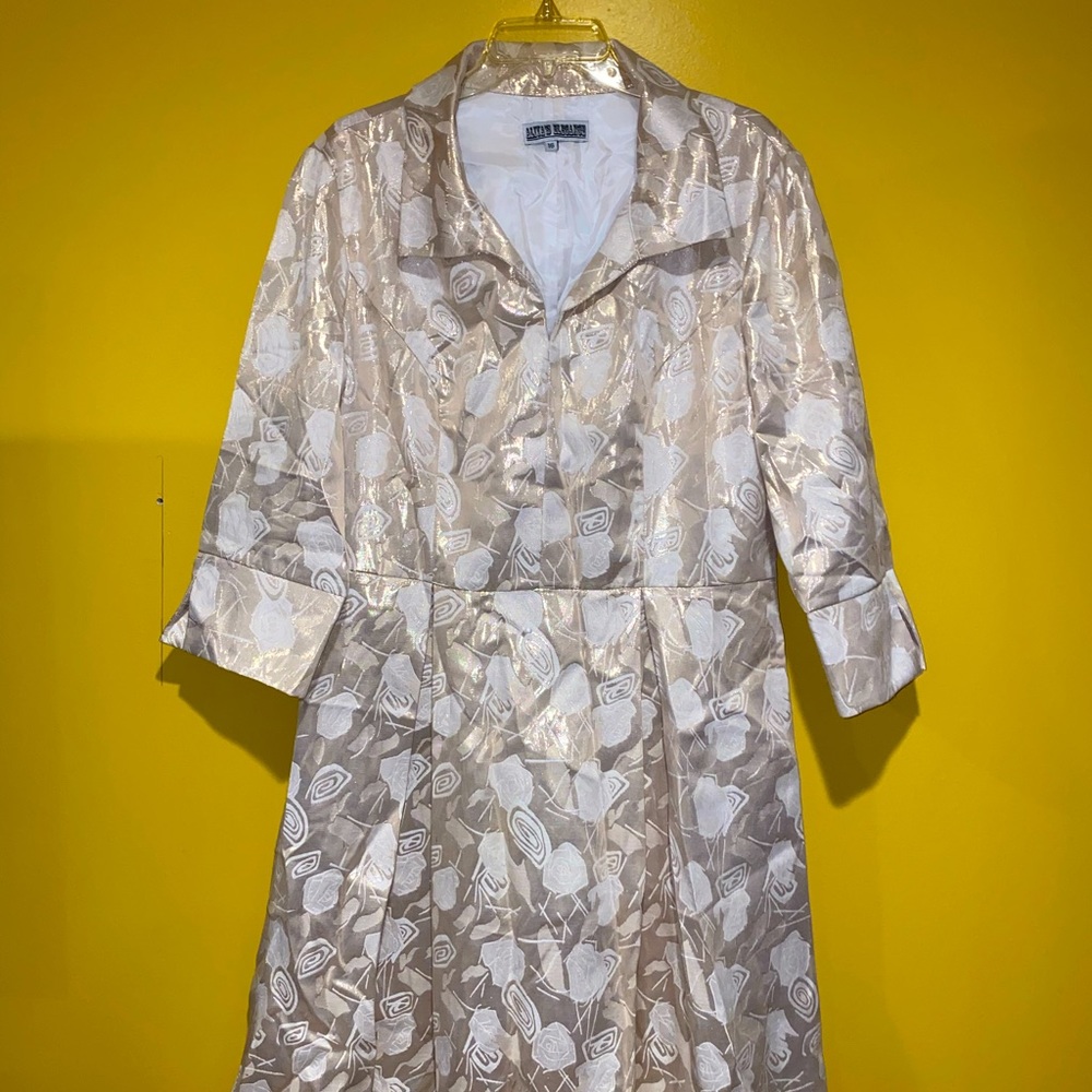 Beautiful dress. Size 16